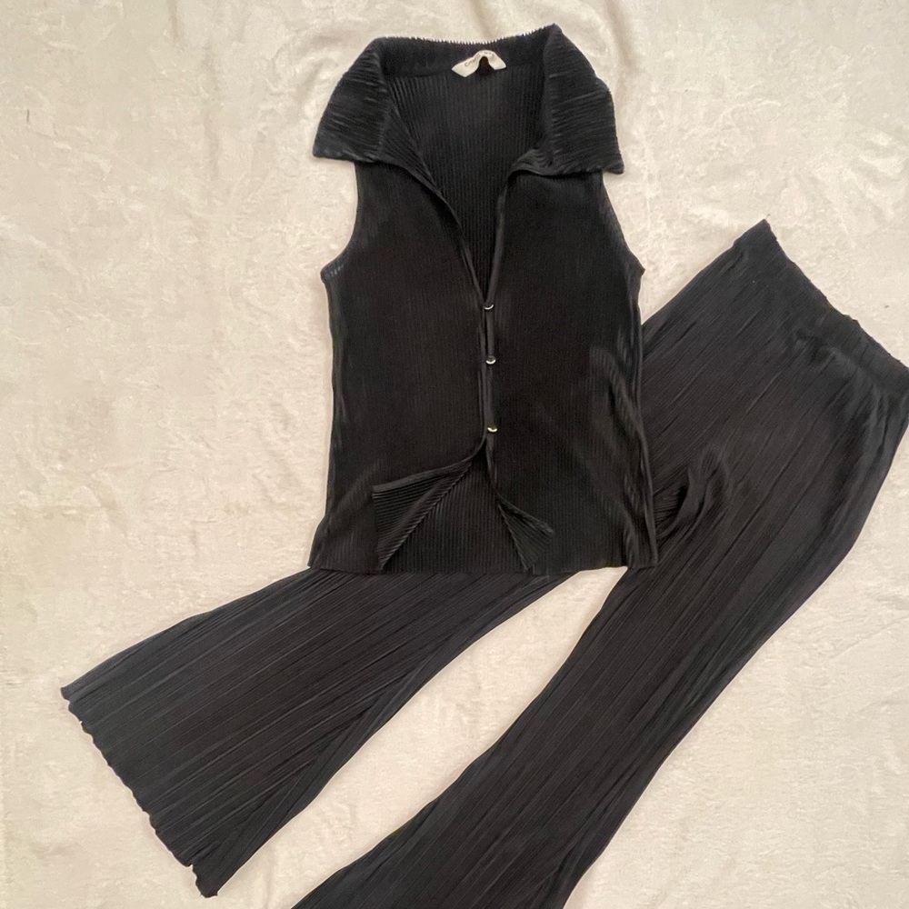 Black Sleeveless shirt/pants set